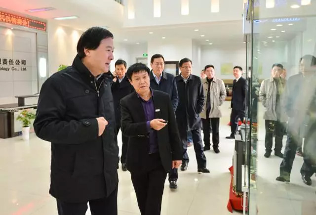 新闻中心 公司新闻 正文 市领导高庆丰,孙黎明,高松岳,邹柏涌等参观